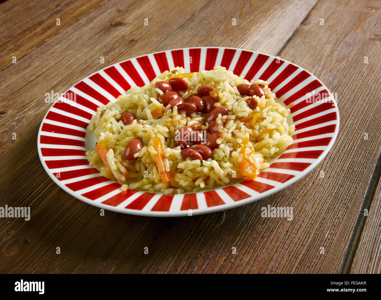 Bean-Pilaw mit Fisch Chilov Pilaw Stockfoto