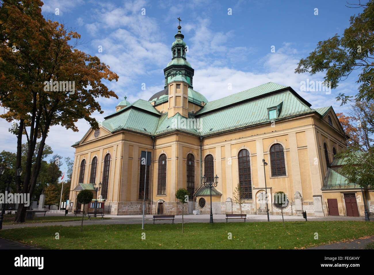 HeiligeKreuzKirche in Jelenia Gora, Niederschlesien, Polen, Wahrzeichen der Stadt aus dem 18 HeiligeKreuzKirche in Jelenia Gora, Niederschlesien, Polen, Wahrzeichen der Stadt aus dem 18