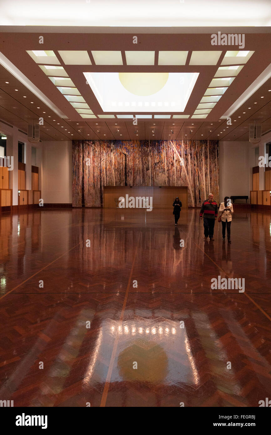 Der große Saal, der für öffentliche Veranstaltungen auf dem Gelände des Parlaments House Canberra Australien verwendet wird Stockfoto