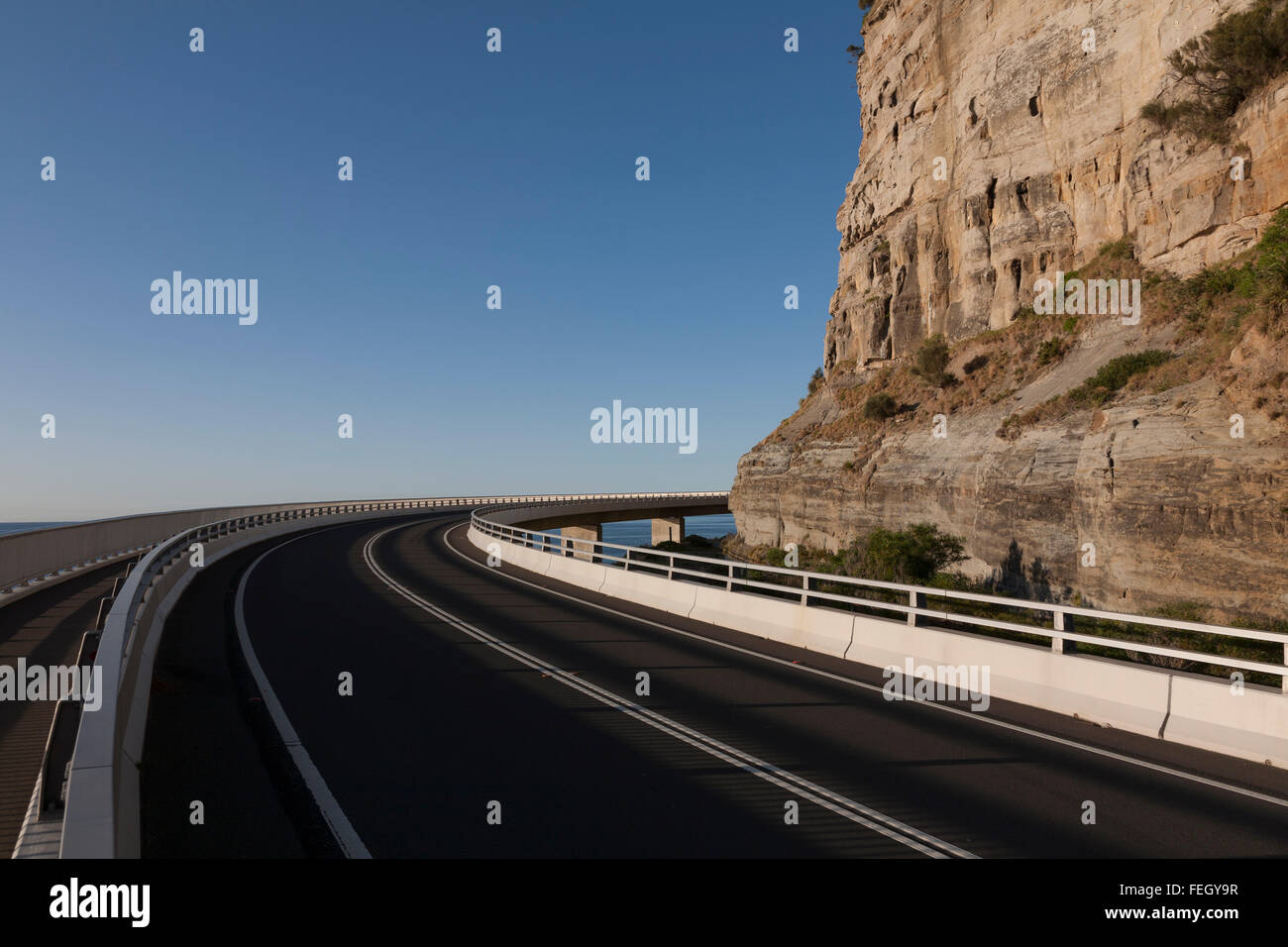 Der Sea Cliff Bridge ist ein Highlight entlang Grand Pacific Drive eine Küstenstraße zwischen Sydney und Wollongong, Australien Stockfoto