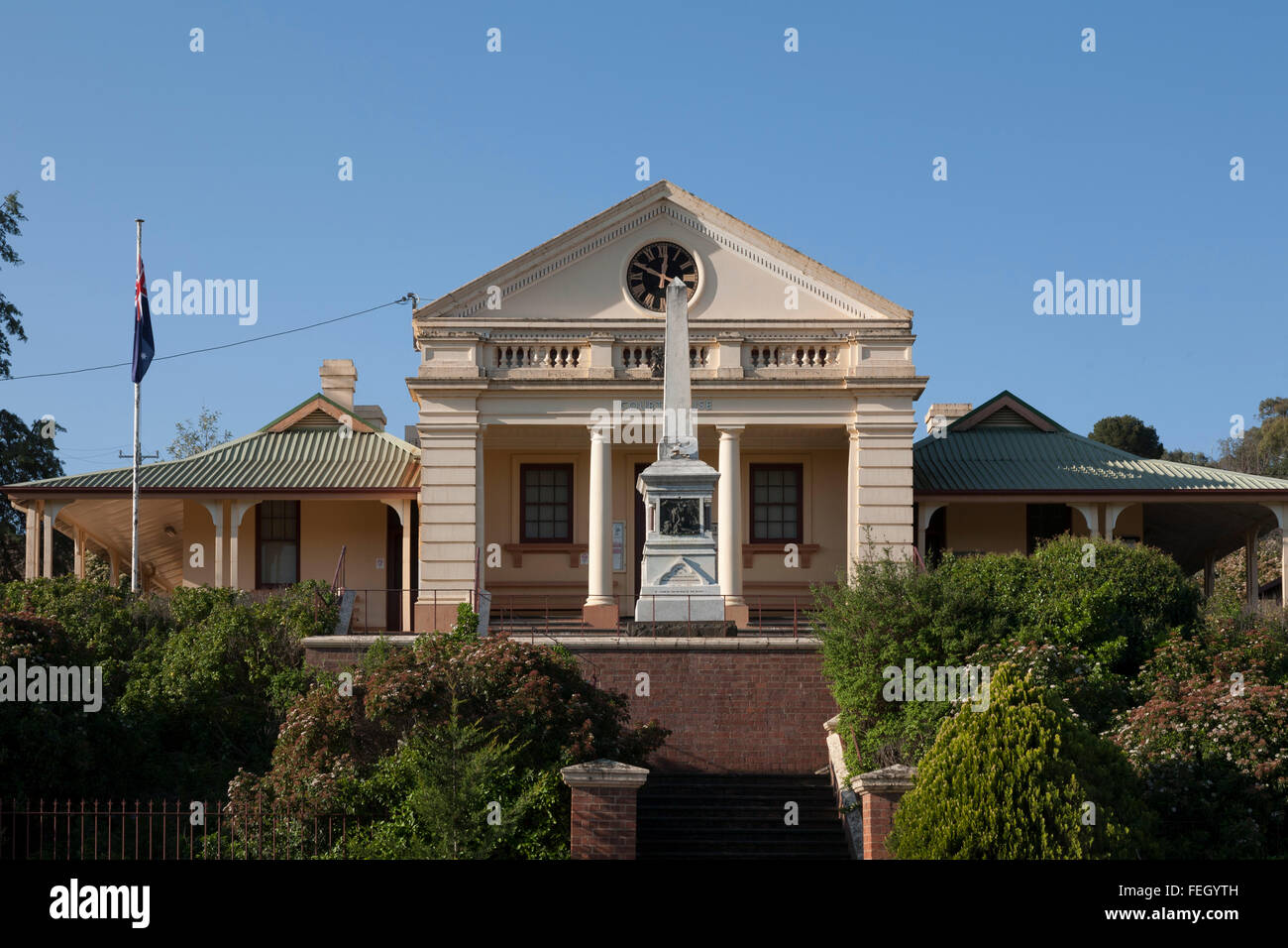Gundagai Courthouse, abgeschlossen im Jahre 1859 gehörte die ersten Steinhäuser errichtet werden, nach den Überschwemmungen Gundagai - Australien Stockfoto