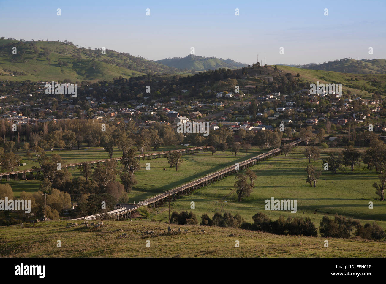 Die historischen Brücken von Gundagai New South Wales Australien als sie überqueren den Murrumbidgee River-Auen. Stockfoto