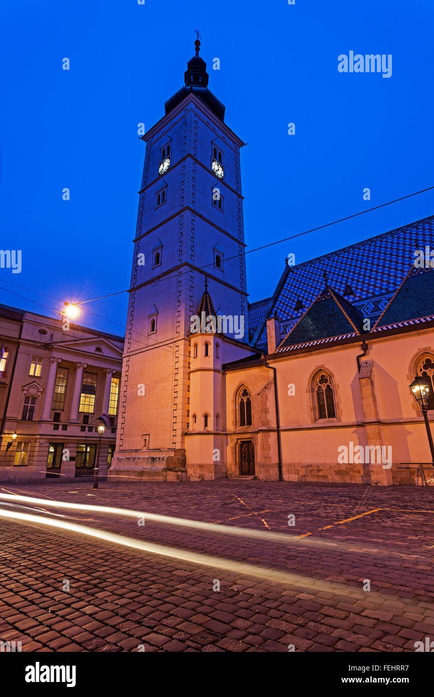 St. Markus Kirche in der Nacht Stockfoto