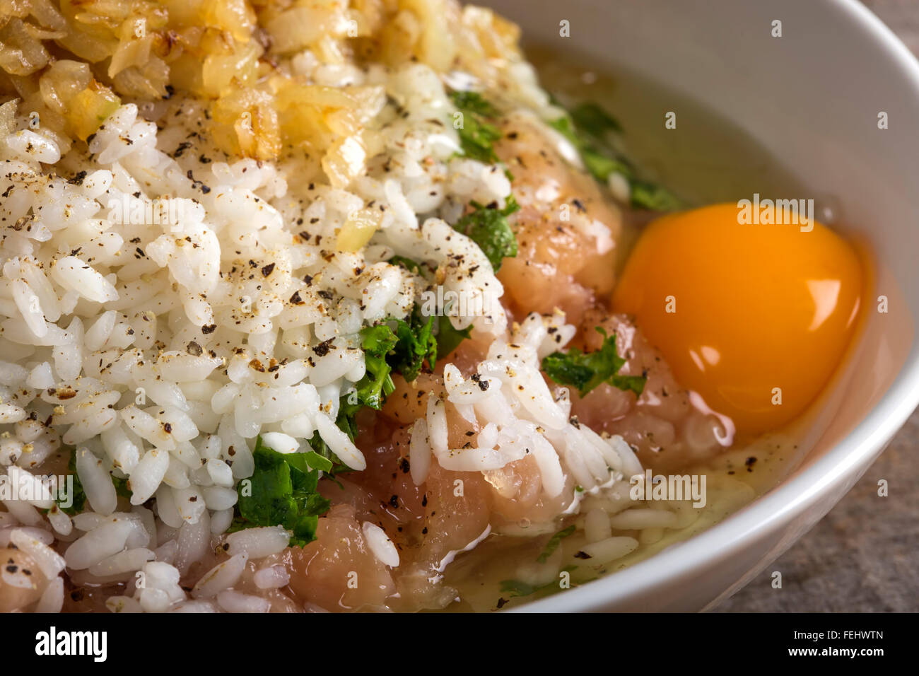 Zutaten für das Kochen Frikadellen für Suppe - selektiven Fokus Stockfoto