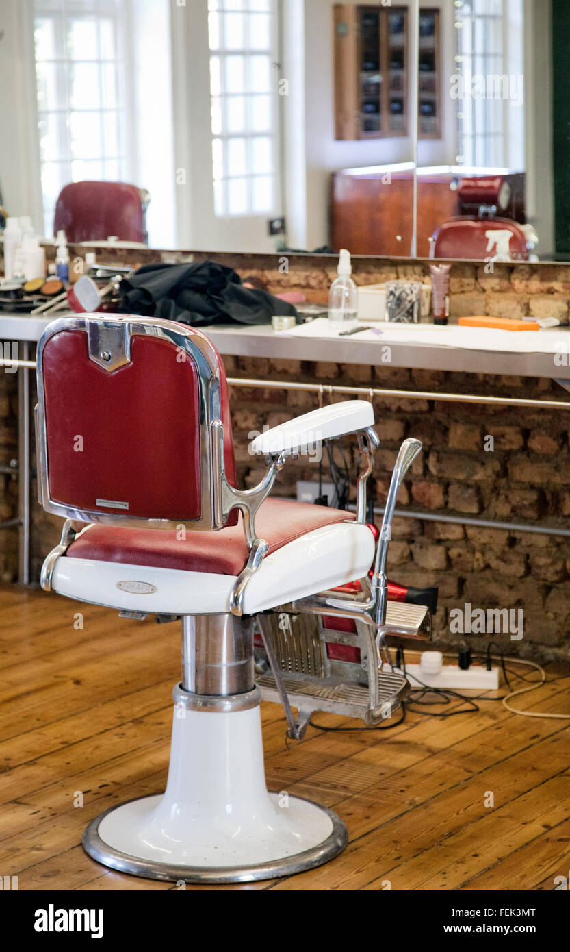 Alten Stil Herren Friseur Salon auf der Long Street in Kapstadt Südafrika Stockfoto