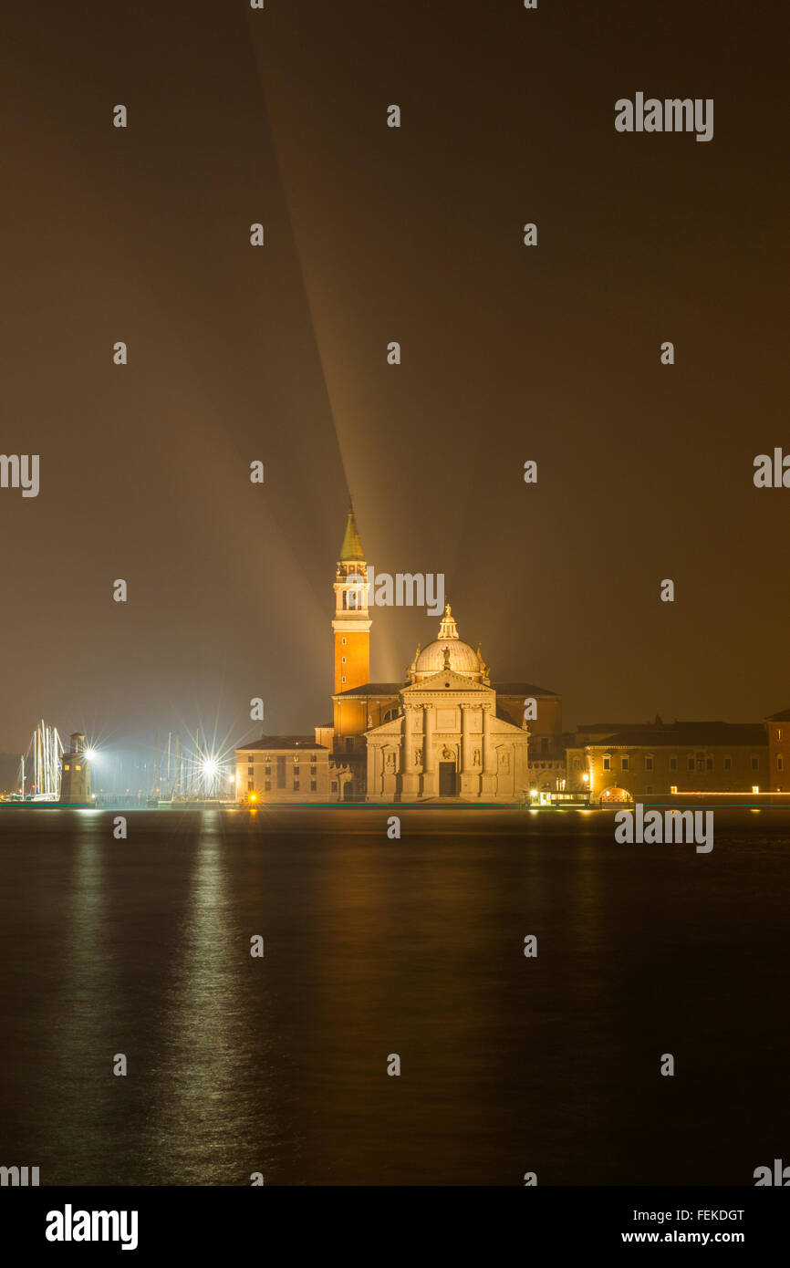 Nacht Langzeitbelichtung San Giorgia Maggiore in Venedig Stockfoto