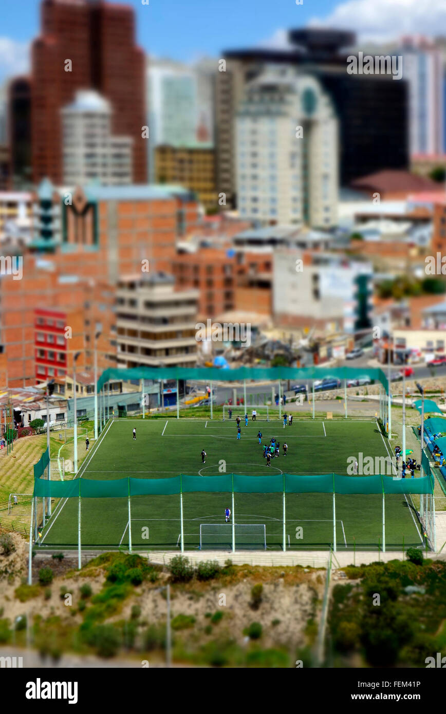 Fußballspiel (Miniatur-Effekt). La Paz. Bolivien Stockfoto