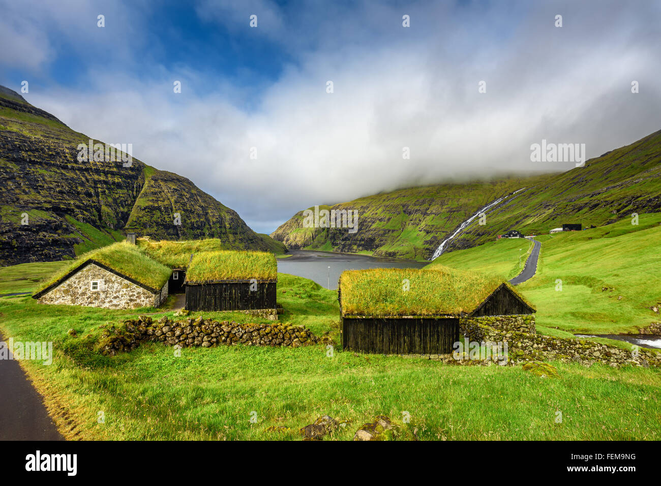 Dorf von Saksun befindet sich auf der Insel Streymoy, Färöer-Inseln, Dänemark Stockfoto