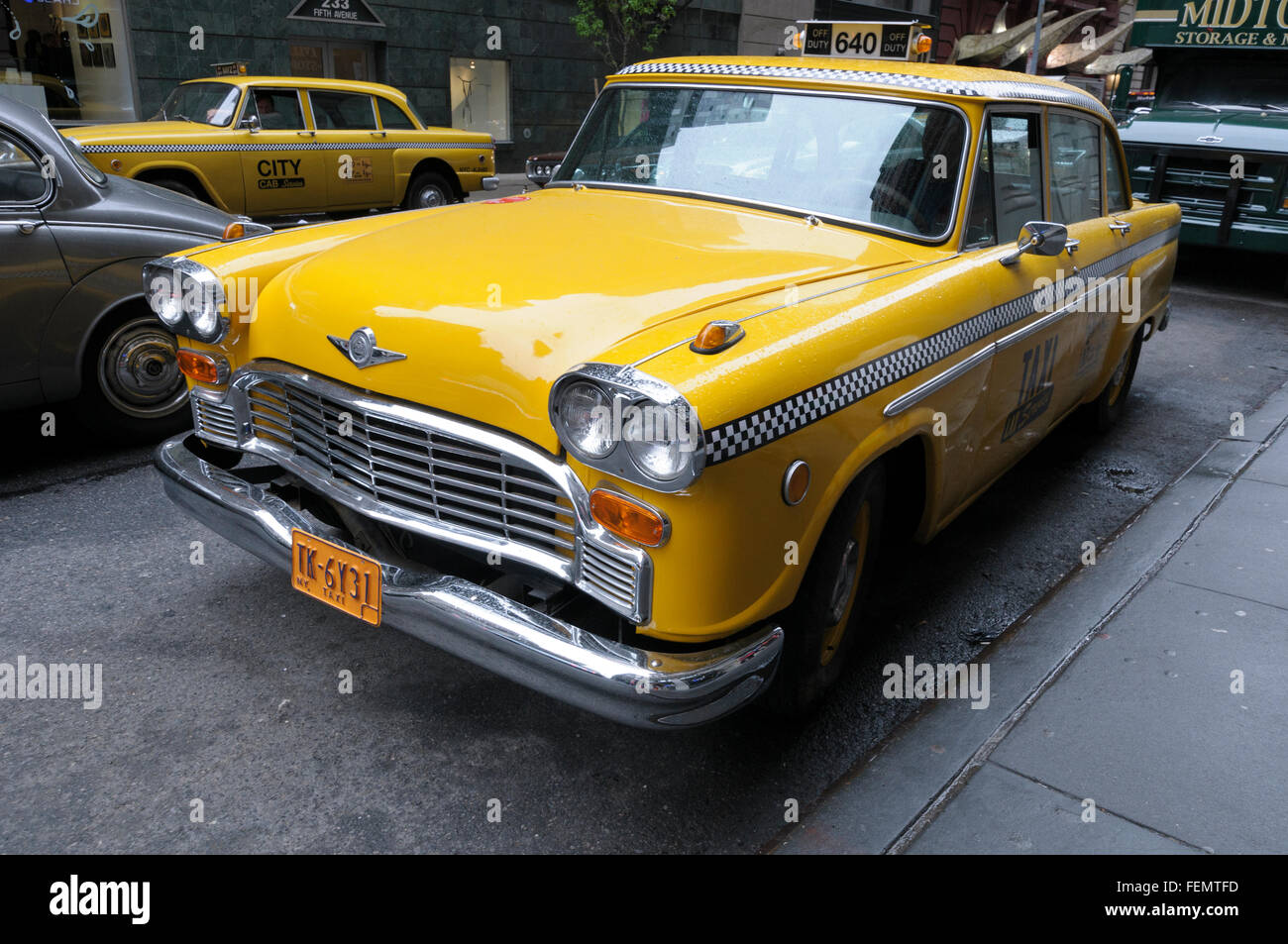 Kultige Vintage gelb Checker Cab, Manhattan, New York City, USA Stockfoto