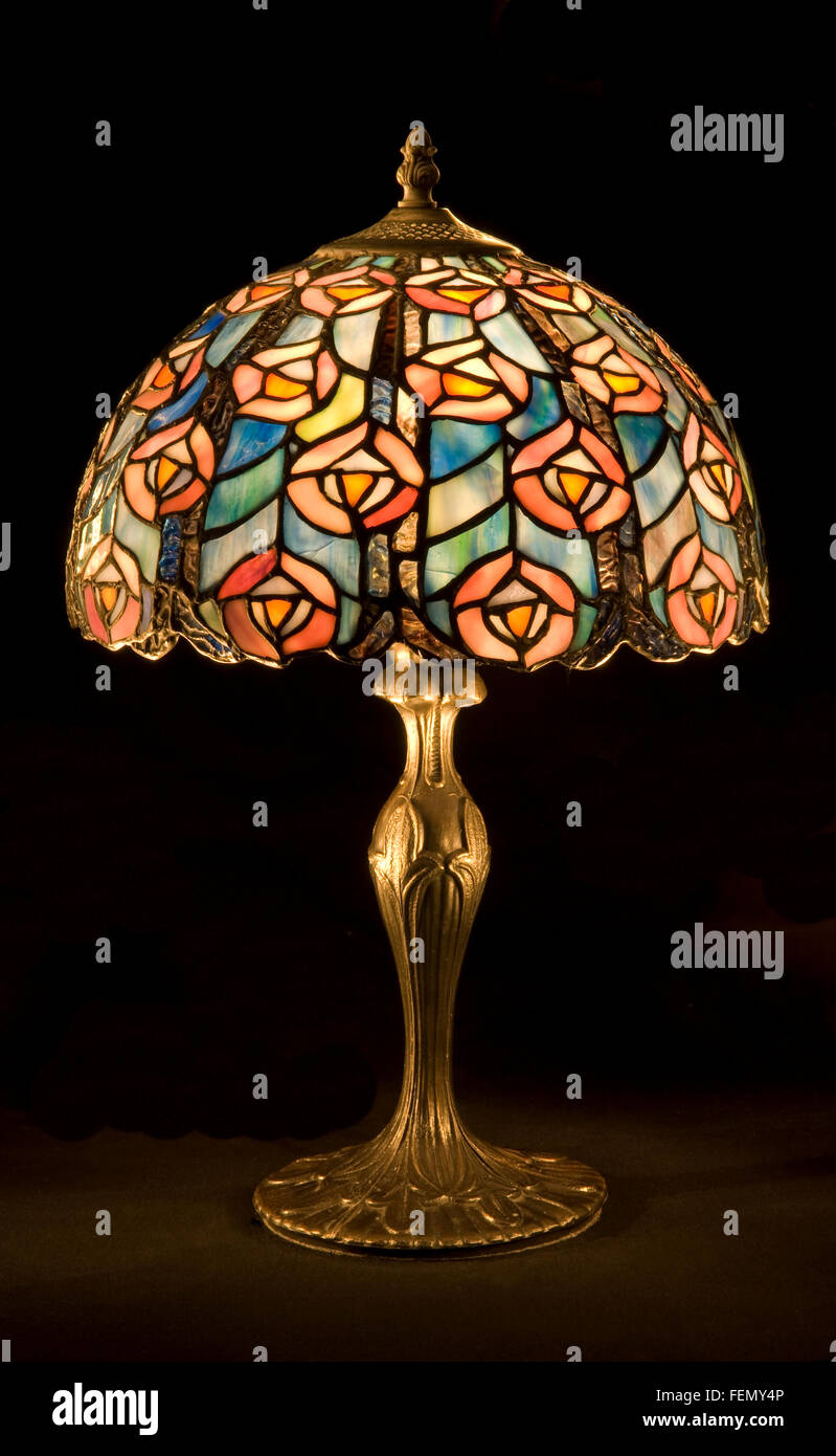 Tiffany Stil Lampe Stockfotografie - Alamy