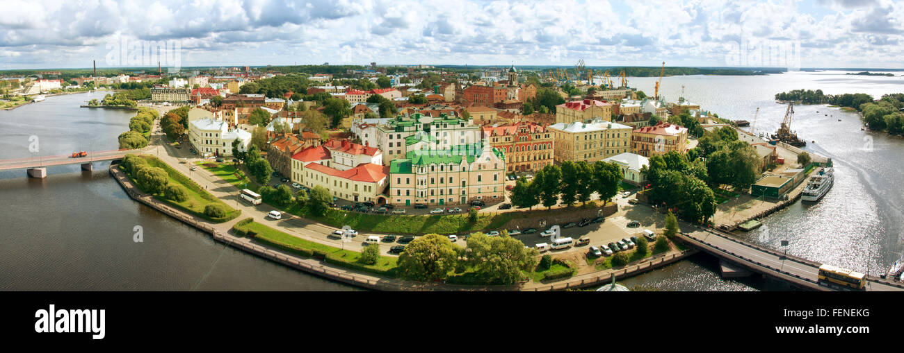 Panorama von Vyborg Altstadt mit Hafen Stockfoto