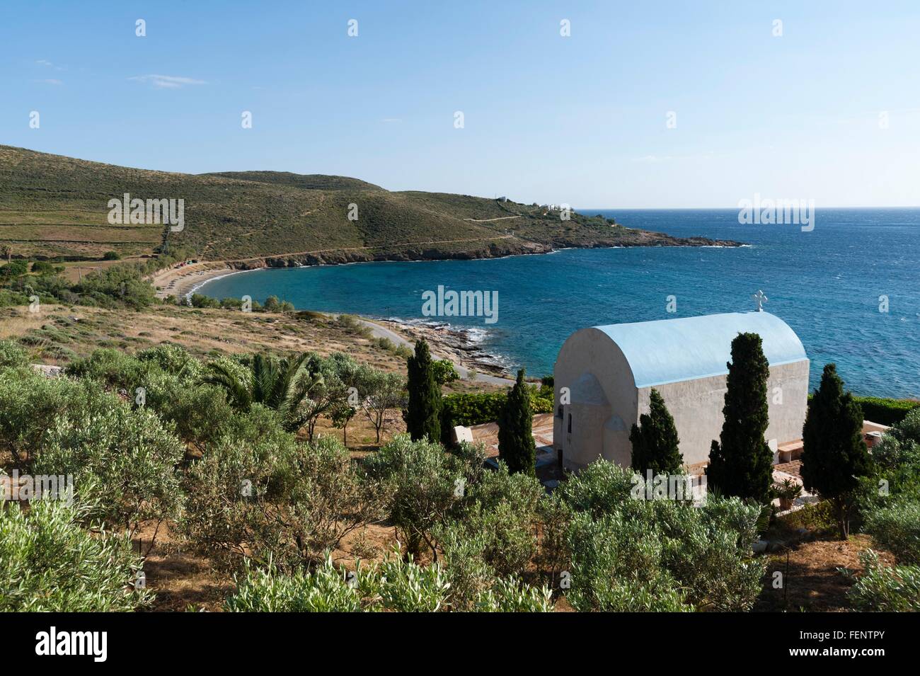 Orthodoxe Kapelle mit Blick auf das Meer, Syros, Kykladen, Ägäis, Griechenland Stockfoto