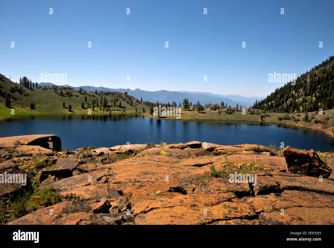 Kalifornien - East Boulder Lake, ein beliebtes Ausflugsziel in Trinity Alpen Wildnisgebiet des Shasta-Dreiheit National Forest. Stockfoto