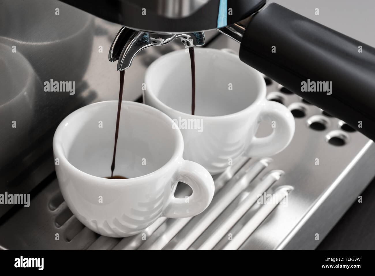 Espresso-Maschine eine Kaffeezubereitung Stockfoto