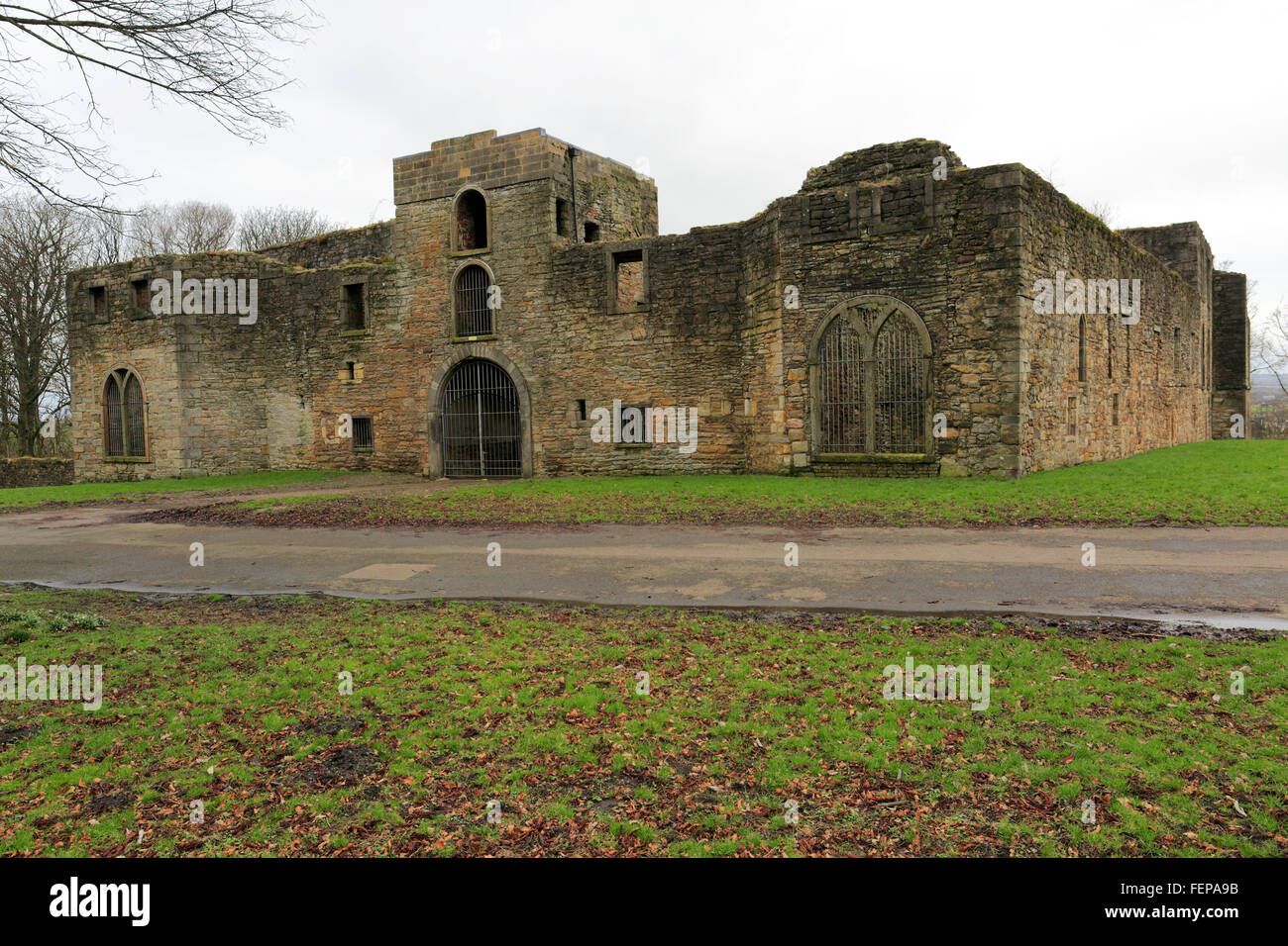 Die Ruinen der Curwell Hall, Workington Stadt, Grafschaft Allerdale, Cumbria, England, UK Stockfoto