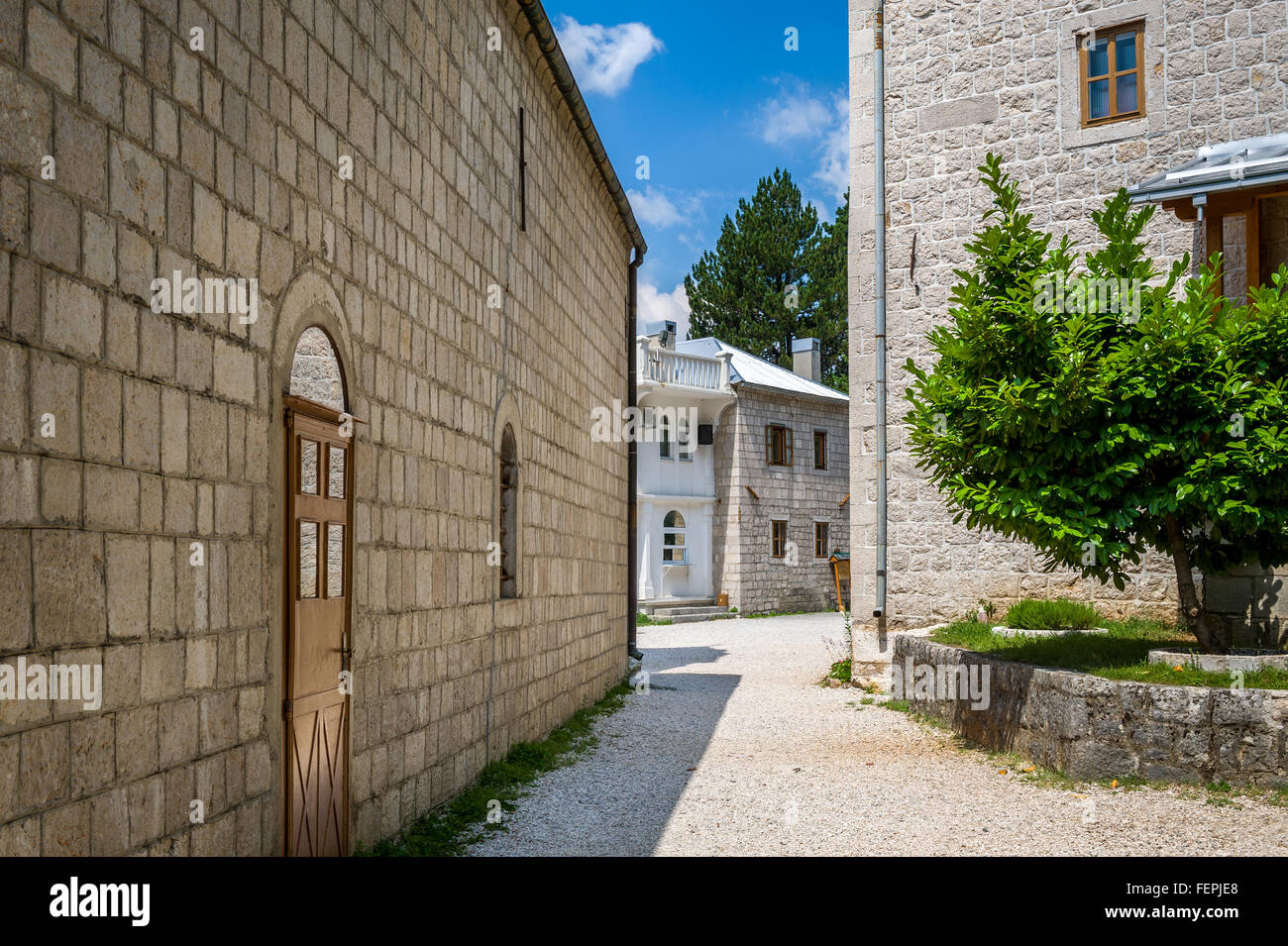 Ostrog Kloster Komplex Straße. Stockfoto
