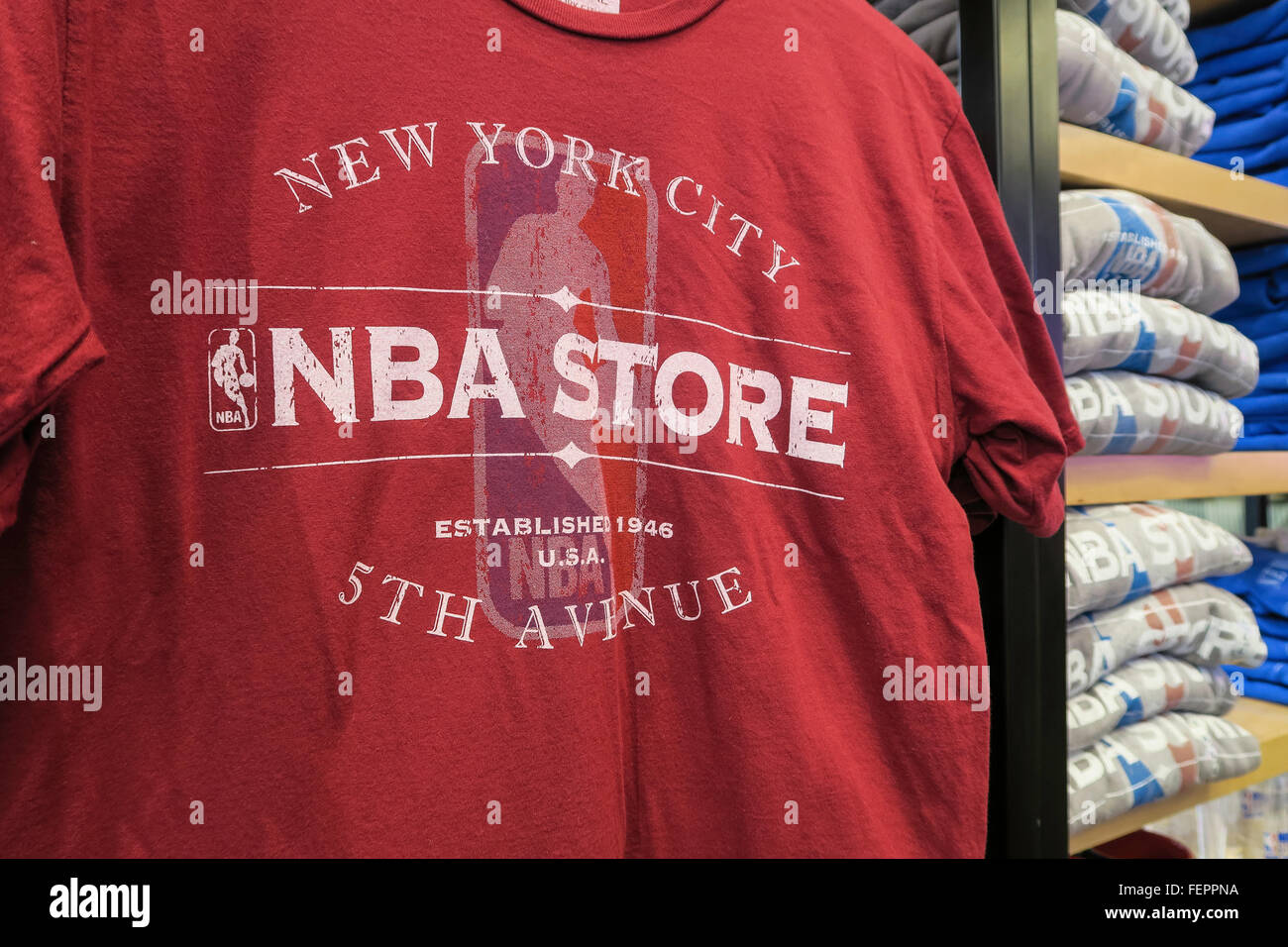 NBA-Flagship-Store-t-Shirt, 545 Fifth Avenue, New York Stockfoto