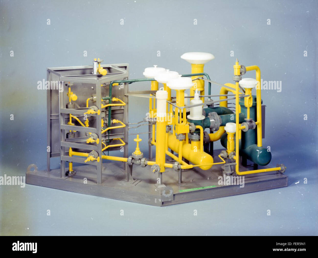 Die Atlas negative Collection umfasst eine Reihe von fotografischen Bildern, die verschiedene Orte und Ereignisse erfassen. Diese historischen Negative dienen als wichtiges Archiv für das Studium vergangener Landschaften, städtischer Entwicklung und historischer Momente in der Fotografie. Stockfoto