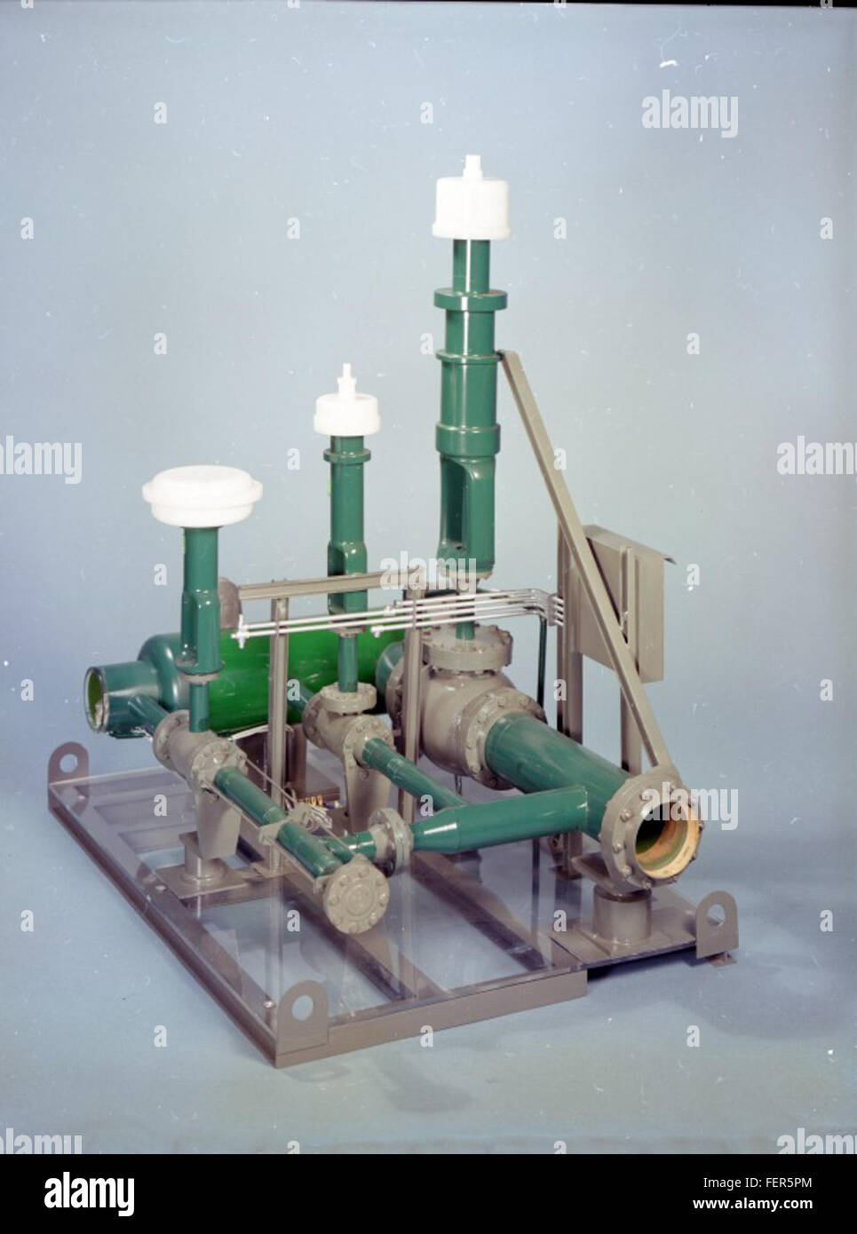 Die *Atlas negative Collection* umfasst eine Reihe historischer Fotografien, die verschiedene Momente in der Zeit festhalten. Diese Bilder dienen als wertvolles Archiv, das wichtige Ereignisse und den Alltag über verschiedene Epochen und Kulturen hinweg dokumentiert. Stockfoto