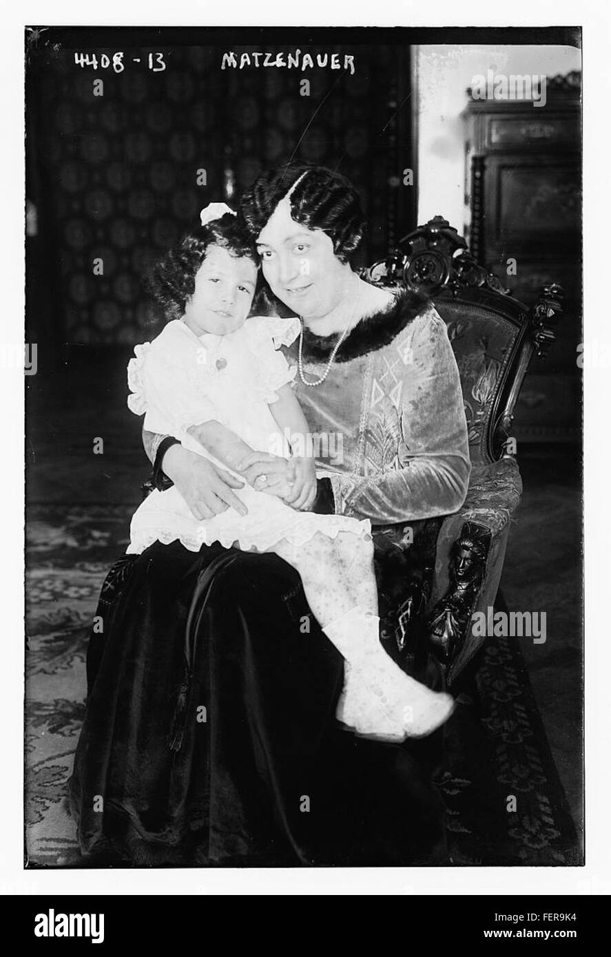 Ein Verweis auf Matzenauer, möglicherweise ein Familienname, aber in diesem Eintrag wird kein weiterer Zusammenhang zur Erläuterung seiner historischen oder kulturellen Bedeutung angegeben. Stockfoto