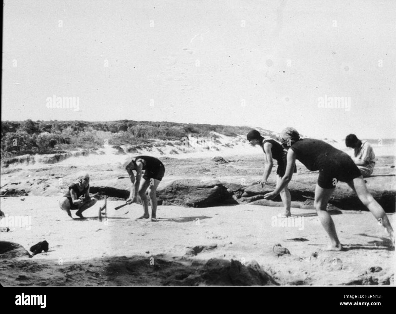 bcp 06594r ist wahrscheinlich eine Referenz auf einen bestimmten Katalog oder Archivartikel. Weitere Einzelheiten wären erforderlich, um den vollständigen Kontext zu ermitteln, der Dokumentation oder Verweise in historischen Sammlungen umfassen könnte. Stockfoto