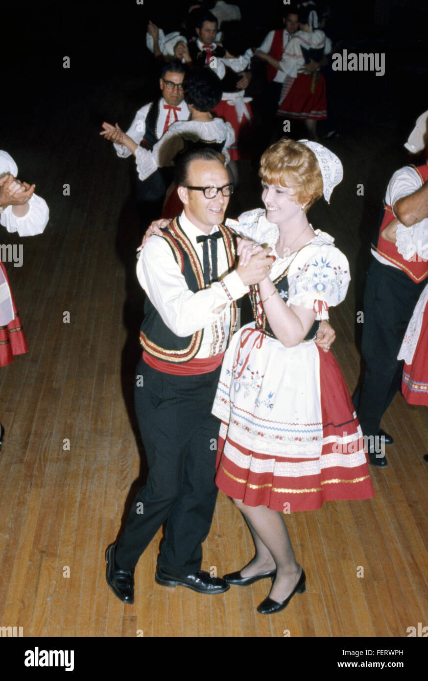 Das Folk Festival 1971 in Ennis, Texas, feierte die amerikanische Volksmusik und brachte Künstler und Publikum in einem lebendigen kulturellen Austausch zusammen, der in den Volkstraditionen verwurzelt ist. Stockfoto