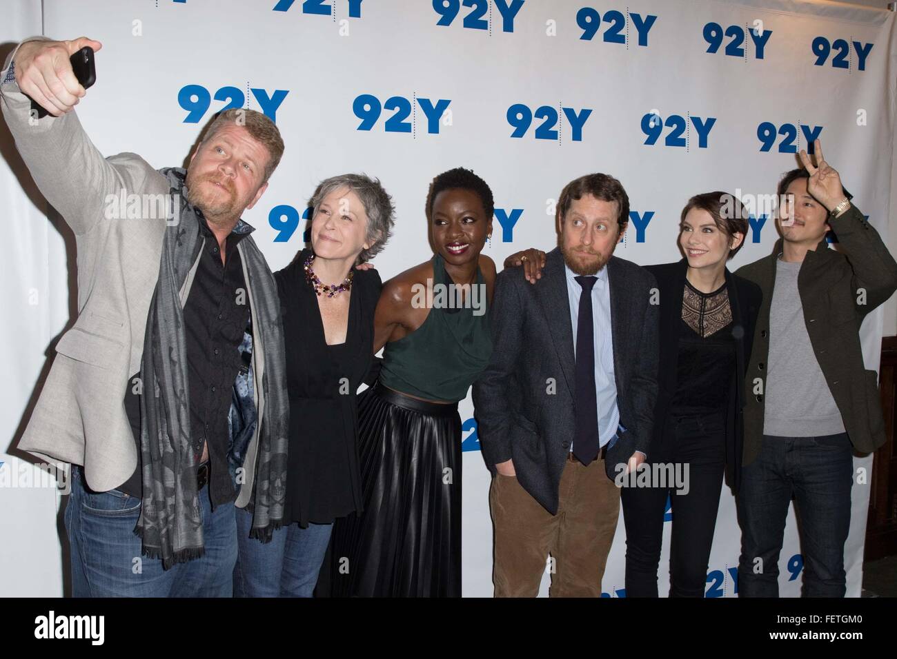 New York, NY, USA. 8. Februar 2016. Michael Cudlitz, Melissa Suzanne McBride. Danai Gurira. Lauren Cohan, Steve Yeun, bei einem öffentlichen Auftritt für The Walking Dead: Screening und Gespräch, 92nd Street Y, New York, NY 8. Februar 2016. Bildnachweis: Abel Fermin/Everett Collection/Alamy Live-Nachrichten Stockfoto