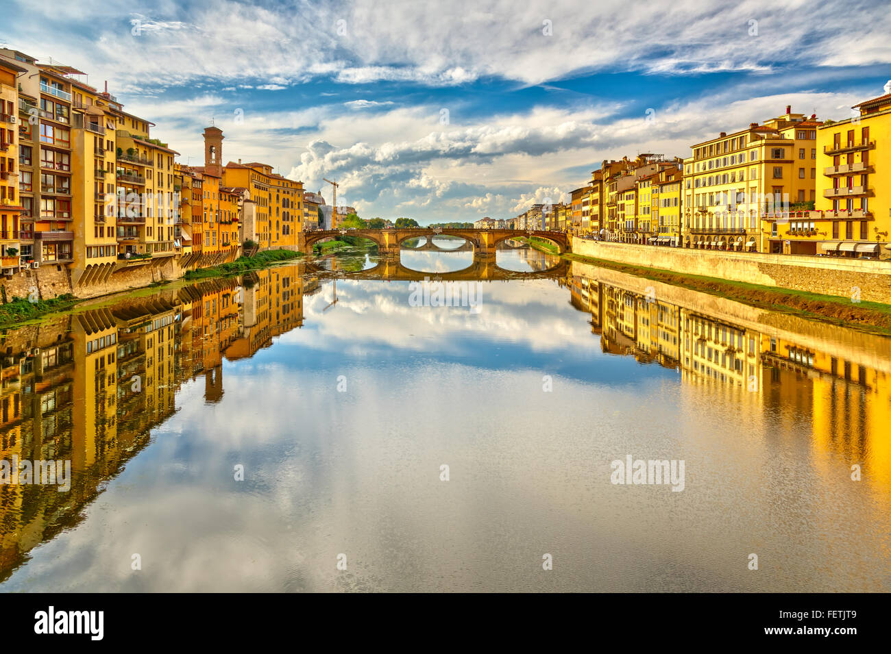 Der Fluss Arno in Florenz Stockfoto