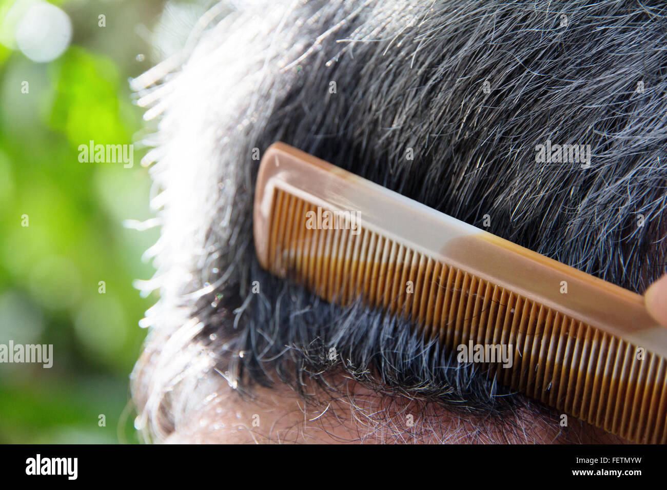 Haare kämmen Stockfoto