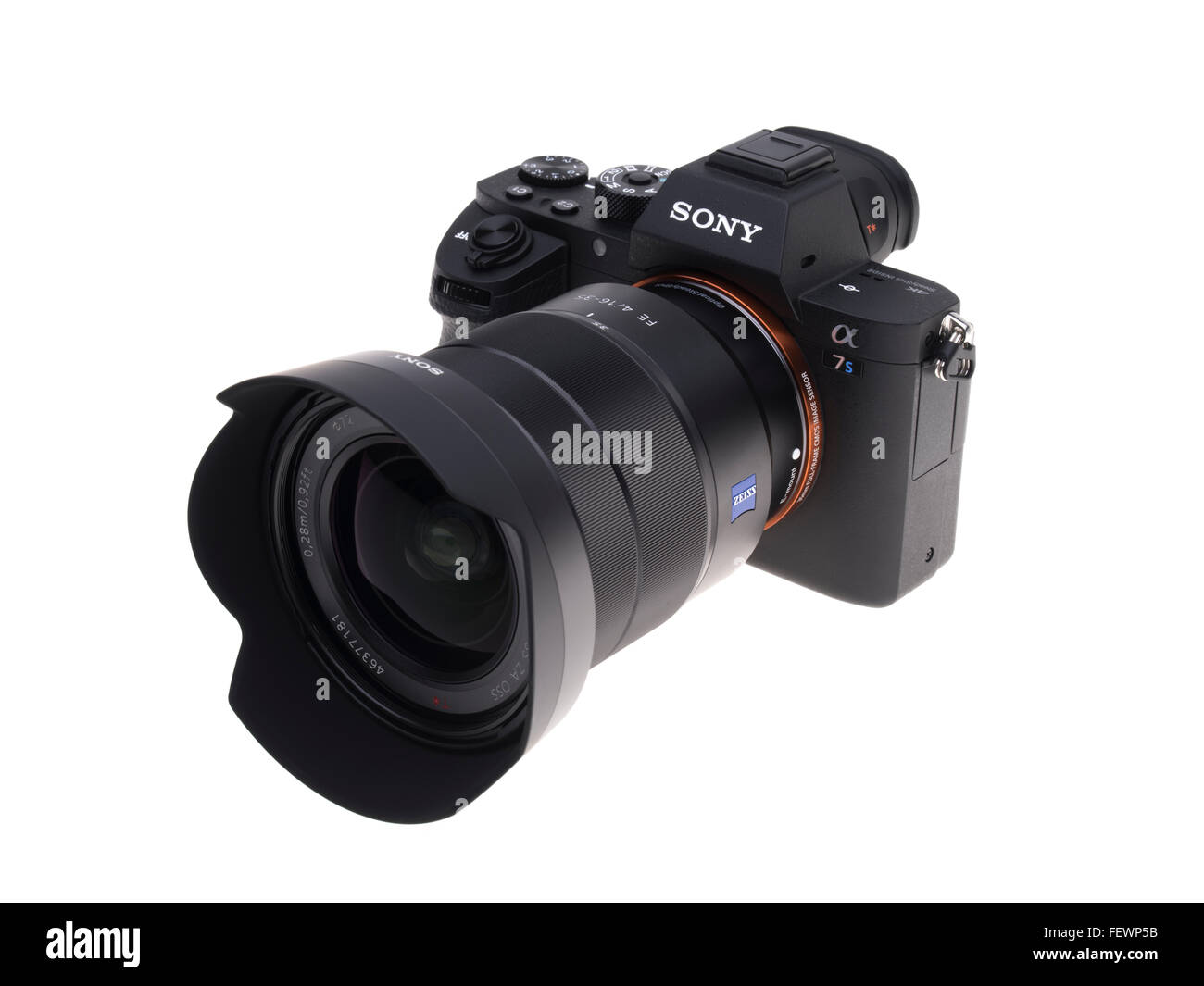 SONY A7Sii spiegellose Digitalkamera Vollformat-Release im Jahr 2015 mit Sony / Zeiss 16-35mm Objektiv Stockfoto