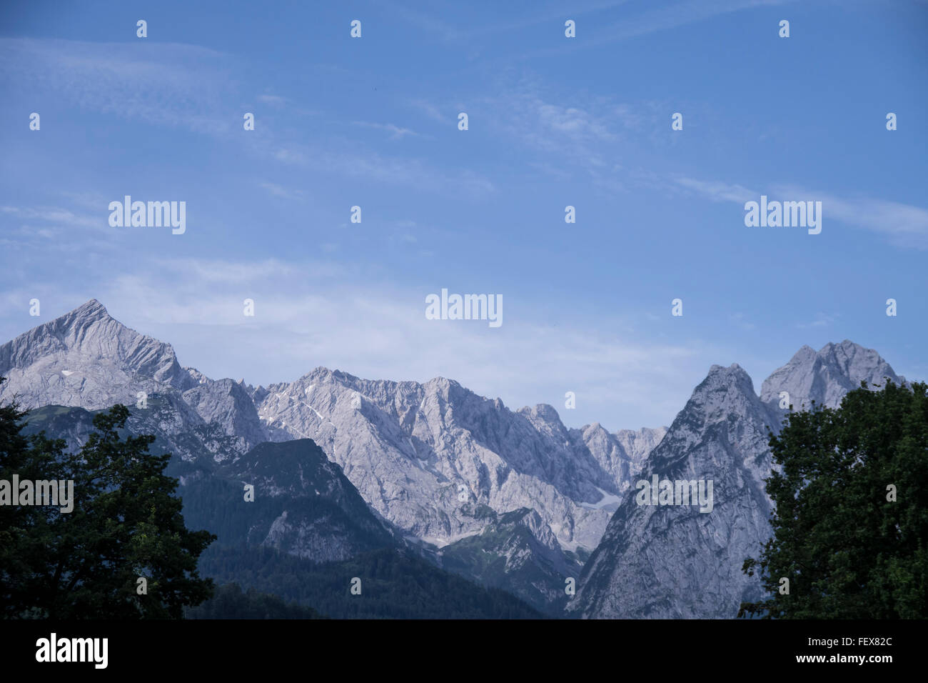 Wettersteingebirge in Bayern (textfreiraum) Stockfoto