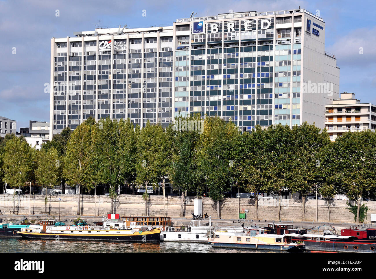 Gezüchtet von Banque Populaire und Credit Agricole Gebäuden Banken Paris Frankreich Stockfoto