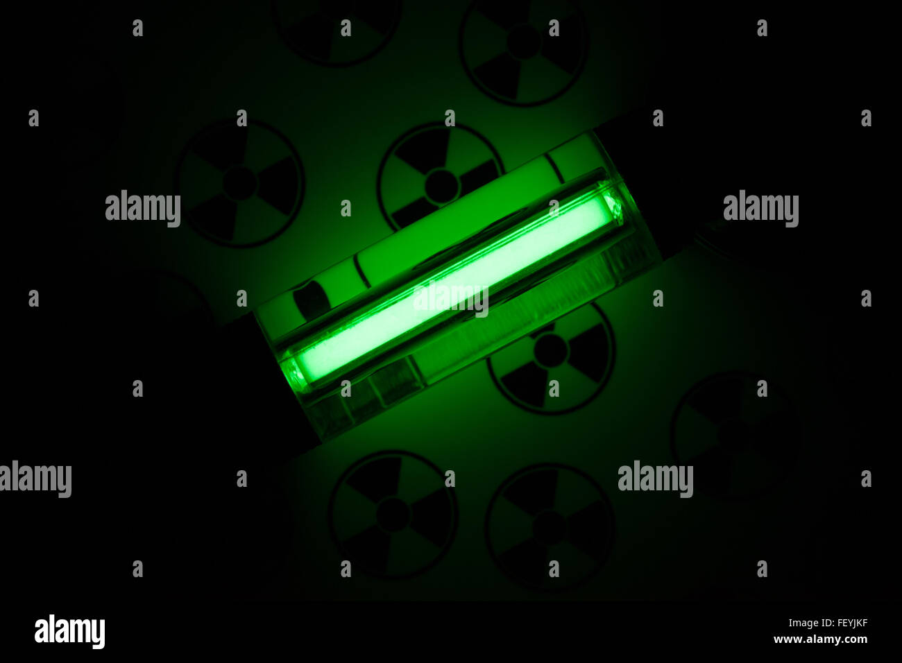 Radioaktiven glühen (GTLS - gasförmige Tritium Lichtquelle) Stockfoto
