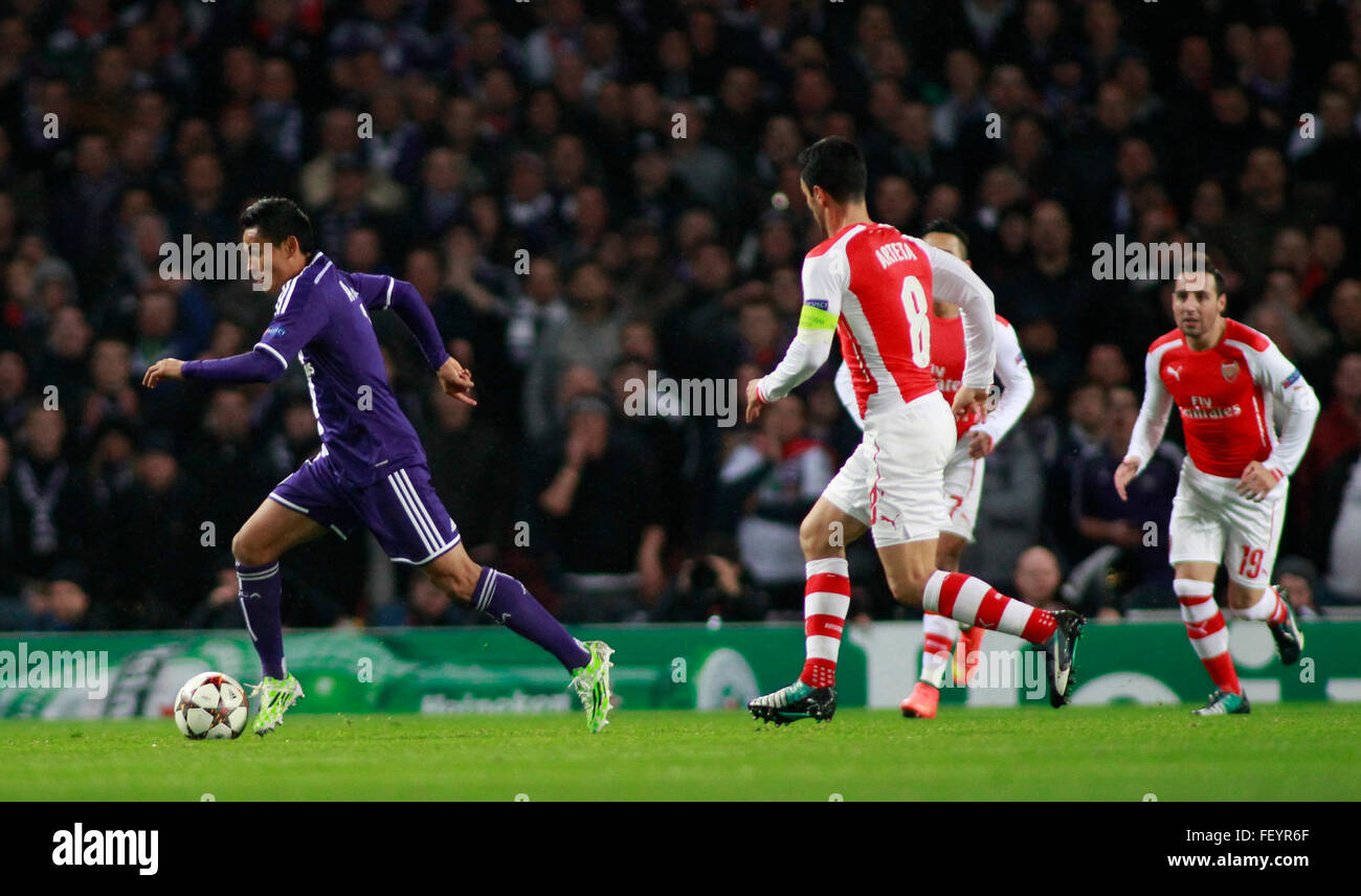 LONDON, ENGLAND - 4. November 2014: während der UEFA-Champions-League-Partie zwischen Arsenal aus England und Anderlecht aus Belgien spielte bei The Emirates Stadium. Stockfoto