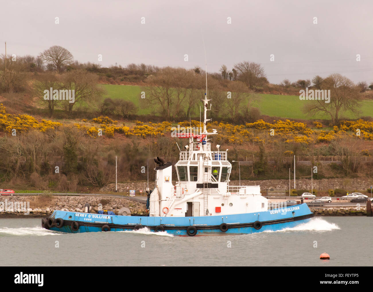 Cork basierte Schlepper, "Gerry O Sullivan" Segel unten der Fluss Lee, Cork zu ihrem Liegeplatz in Cobh, Irland. Stockfoto