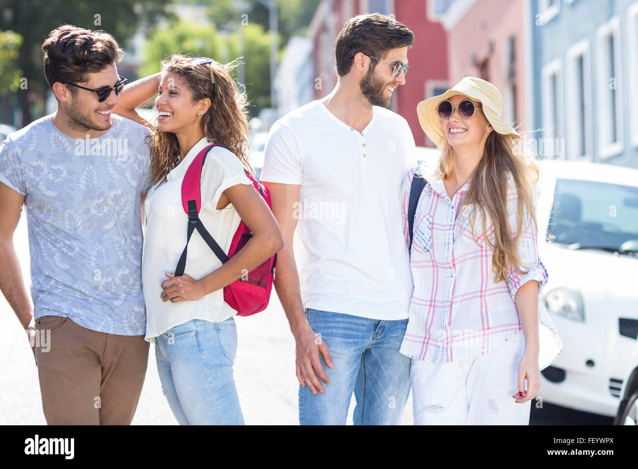 Hip Paare in der Stadt Stockfoto