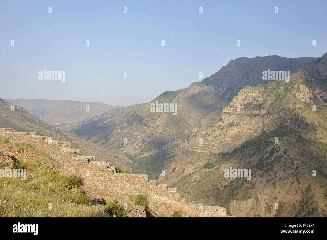 Smbataberd Festung und das Yeghis Tal, südliche Armenien Stockfoto