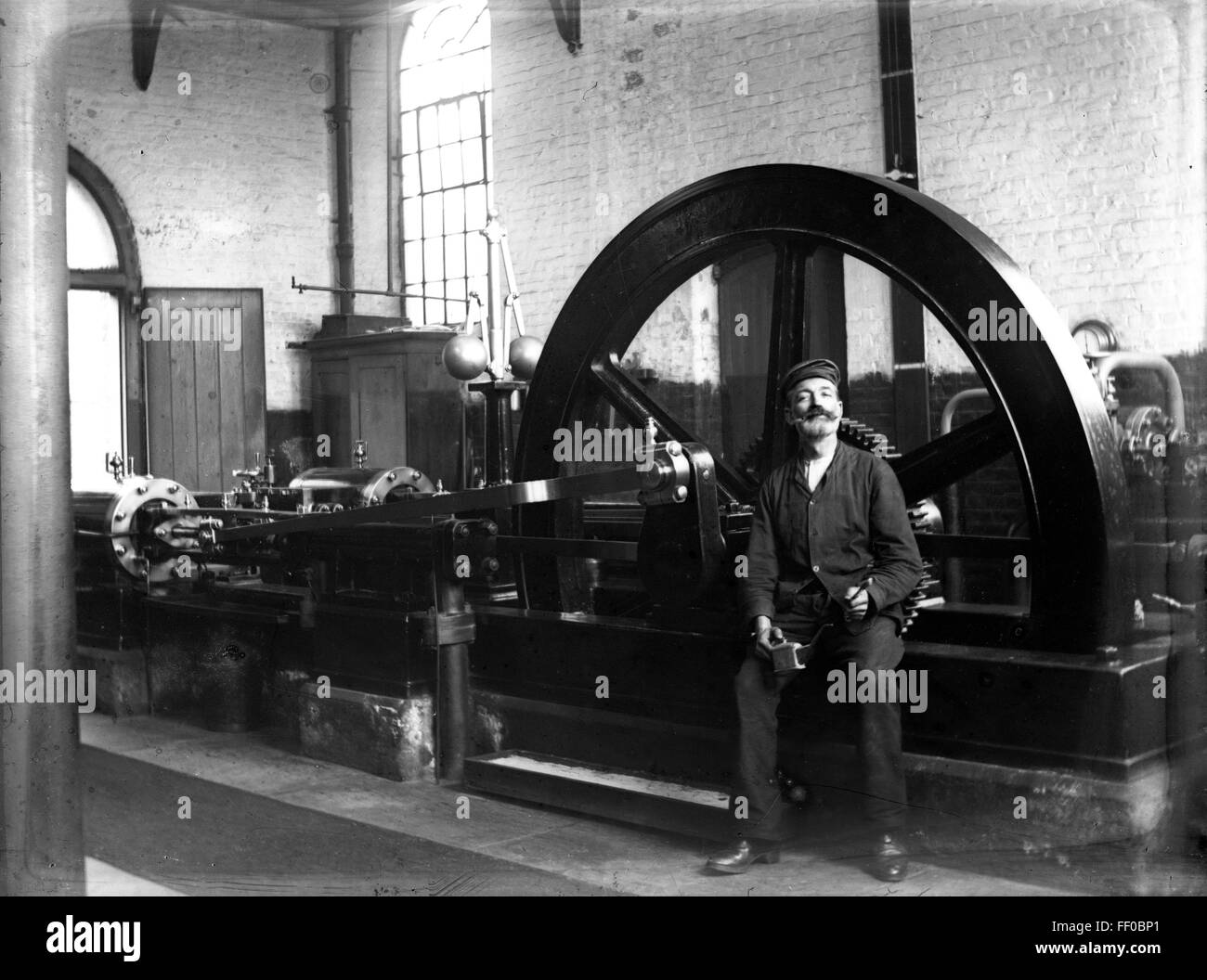 Viktorianische Dampfmaschine Pumpe und Ingenieur mechanische Arbeiter 1898 Stockfoto