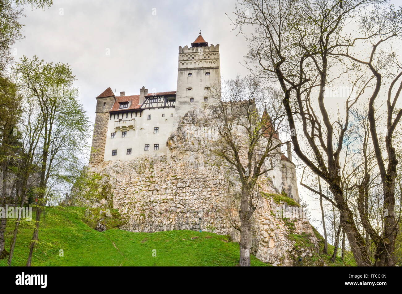 Blick auf das Schloss Bran, Rumänien auch bekannt als Dracula-Schloss Stockfoto