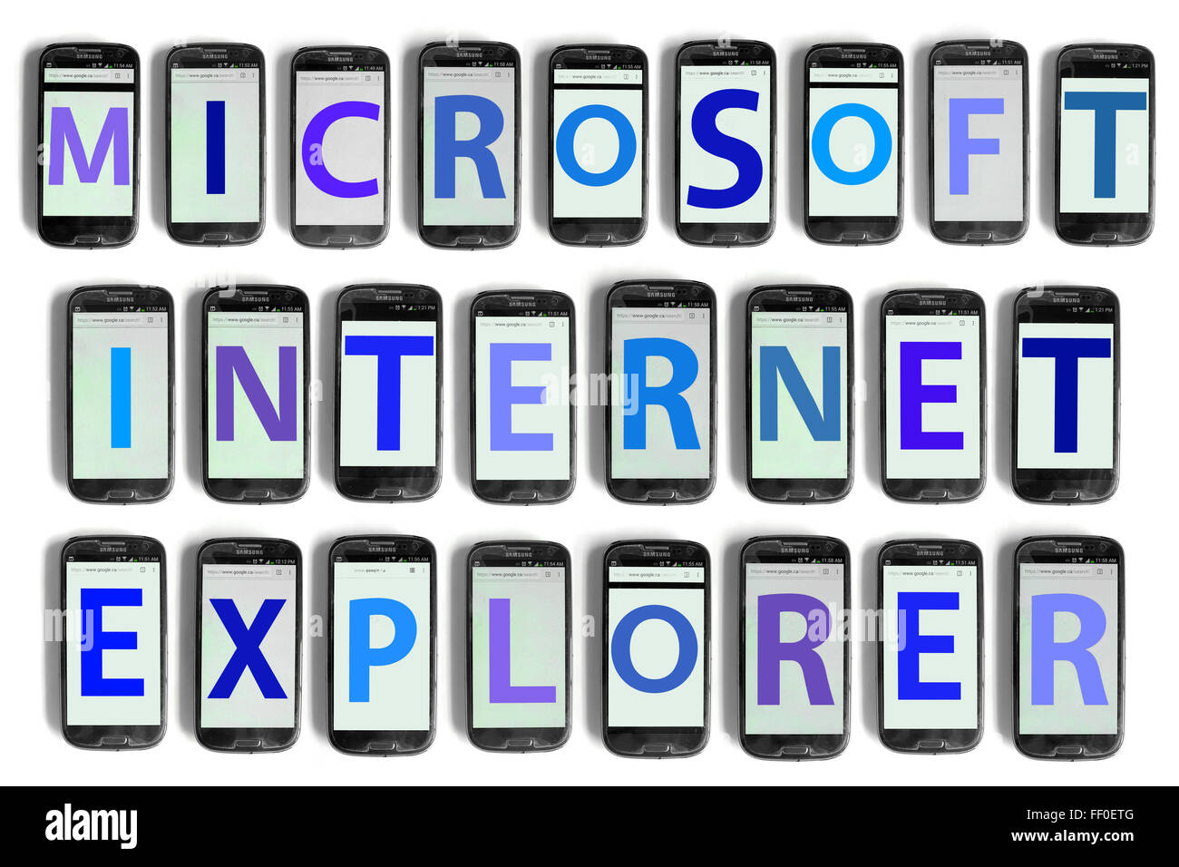 Microsoft Internet Explorer auf die Bildschirme von Smartphones vor weißem Hintergrund fotografiert geschrieben. Stockfoto