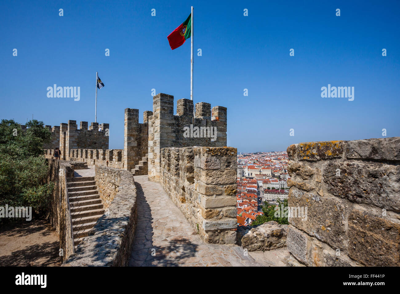 Blick von den Zinnen des Castelo de Sao Jorge, St. George's Castle, Lissabon, Portugal Stockfoto