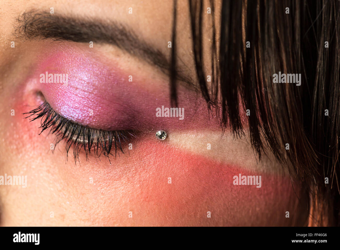 Kaukasische Mädchen tragen eine Make Up, detail Stockfoto