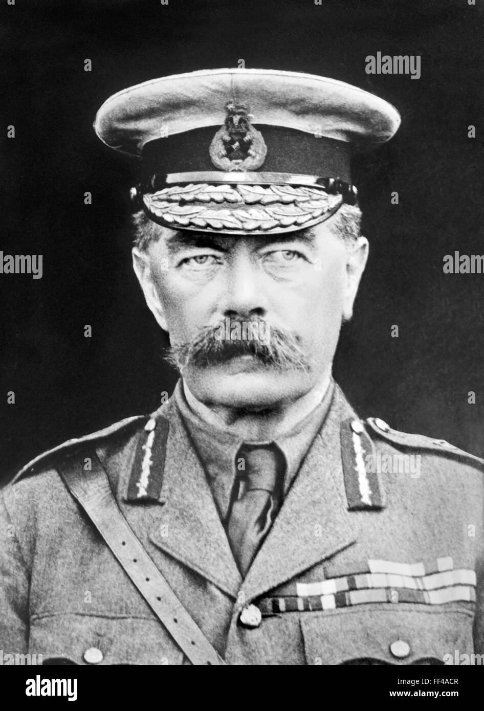 Lord Kitchener. Porträt von Horatio Herbert Kitchener, 1. Earl Kitchener. Foto um 1915 von Bain News Service Stockfoto