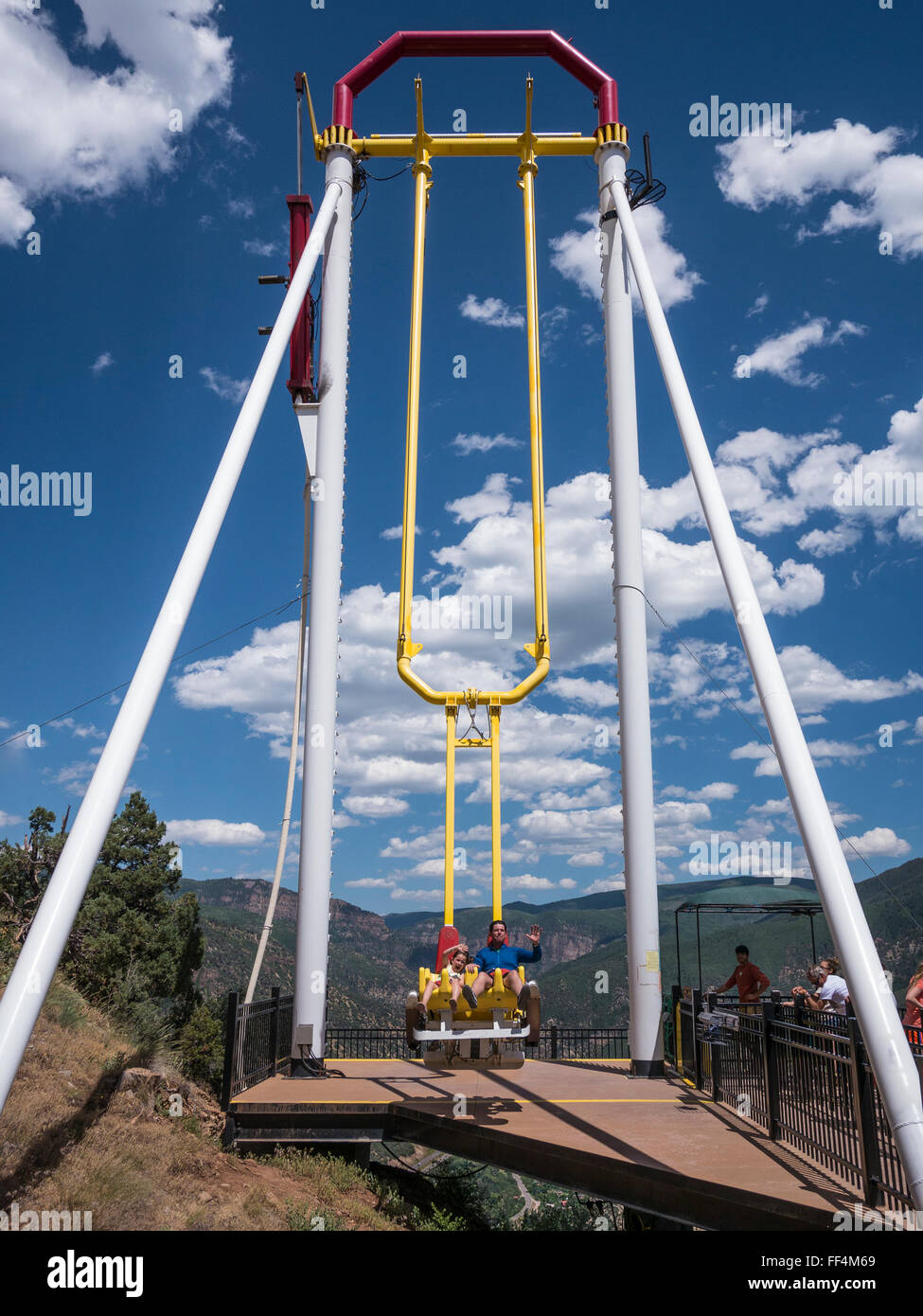 Riesen Canyon Swing Glenwood Caverns Abenteuerpark