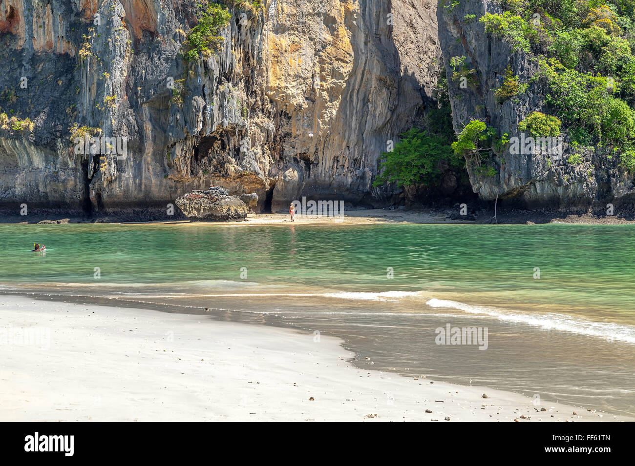 Am berühmten Railey Beach in der thailändischen Provinz Krabi. Stockfoto