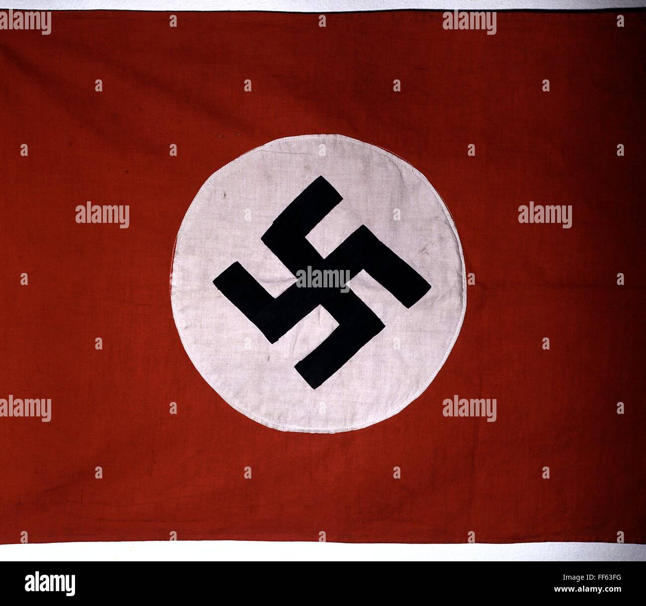 Heraldik, Fahnen, Deutschland, Hakenkreuzfahne, politische Partei NSDAP, Nationalflagge des Heraldik, Fahnen, Deutschland, Hakenkreuzfahne, politische Partei NSDAP, Nationalflagge des