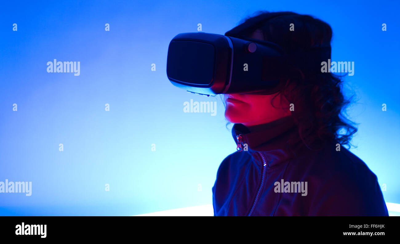 Virtual Reality Brille Cyber-Raum Stockfoto