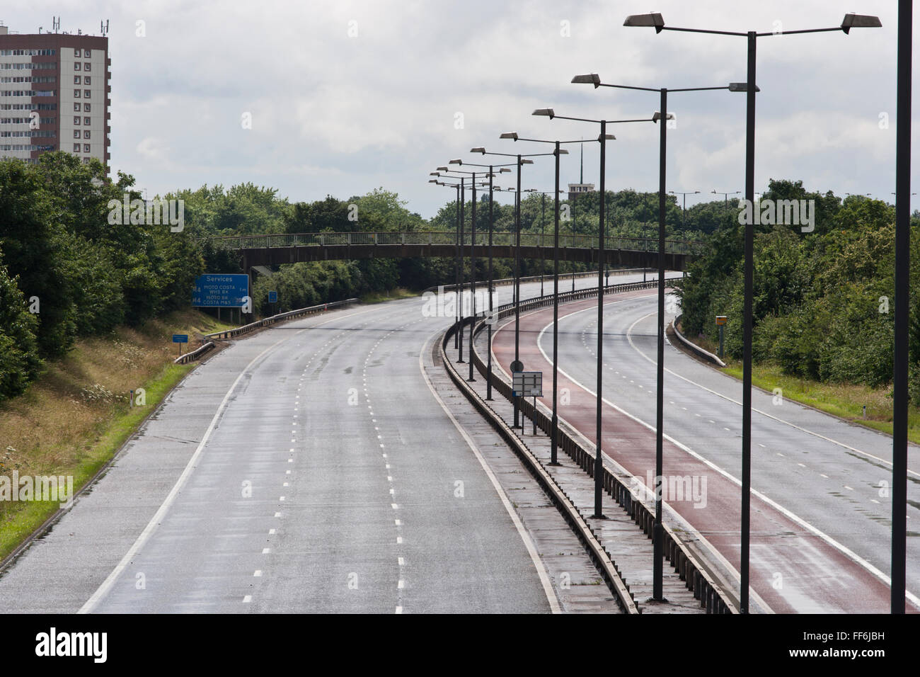M4-Autobahn für den Verkehr in der Nähe von Heston Autobahn Services London Stockfoto