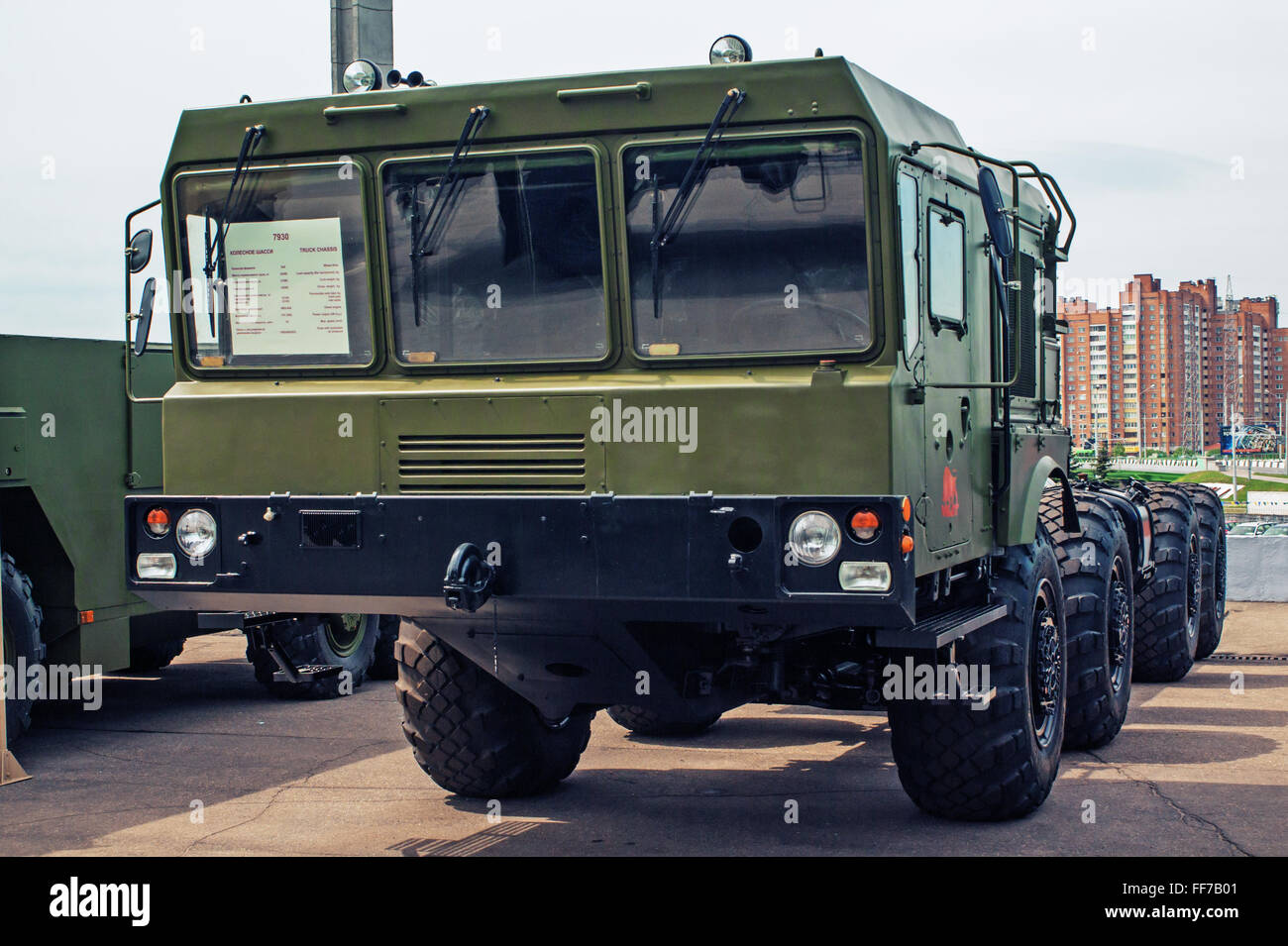 5. belarussischen militärische Ausstellung MILEX 2009 - Mai 2009. LKW-Chassis MZKT-7930. Stockfoto