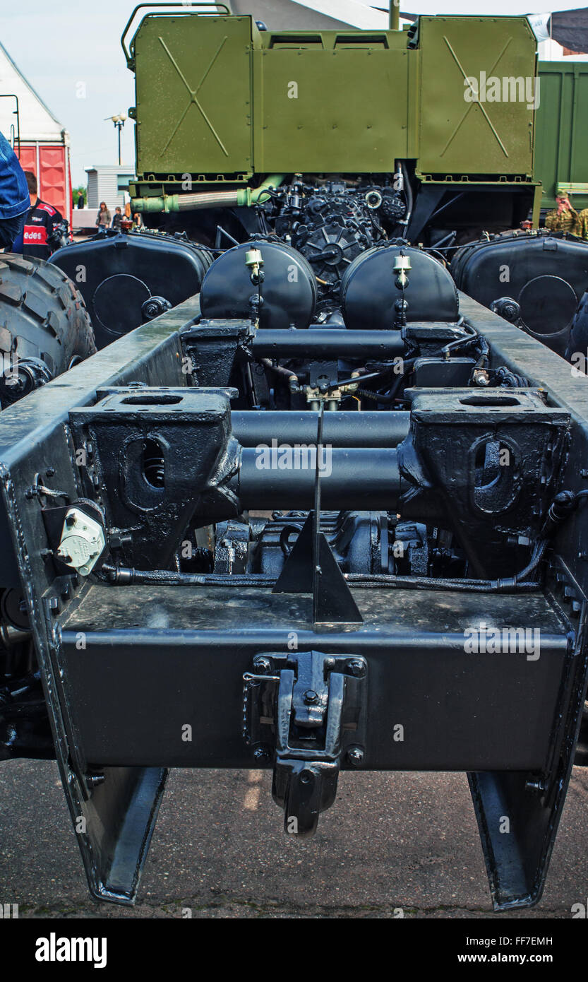 5. belarussischen militärische Ausstellung MILEX 2009 - Mai 2009. Heavy-Duty Fahrwerk und Antriebsstrang, Antriebswellen und LKW Reduzierstücke. Stockfoto